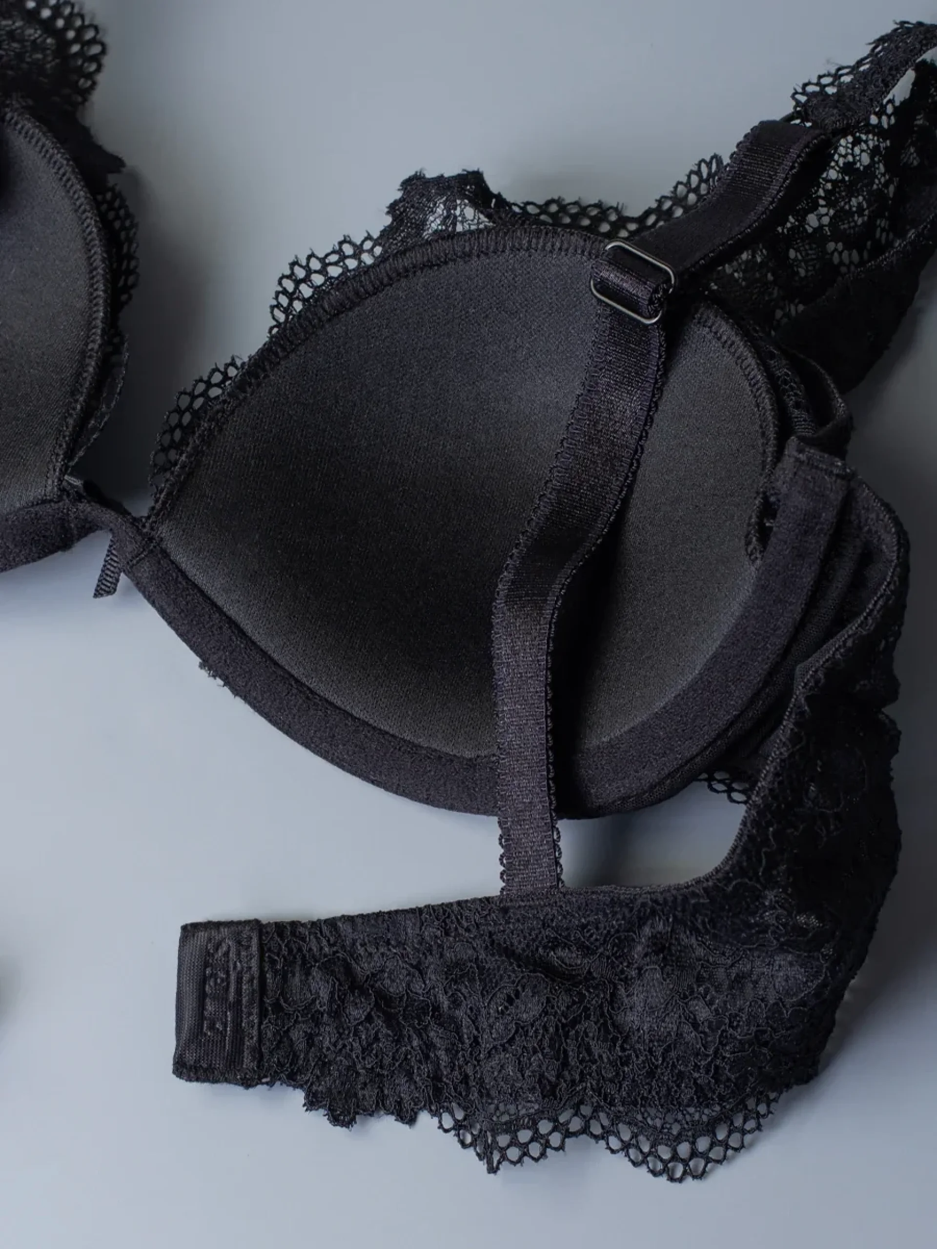 %D0%A1%D1%83%D1%82%D0%B8%D0%B5%D0%BD%20%D0%B1%D1%80%D0%B0%D0%BB%D0%B5%D1%82%D0%B5%20%D1%81%20%D1%82%D0%B2%D1%8A%D1%80%D0%B4%D0%B8%20%D1%87%D0%B0%D1%88%D0%BA%D0%B8%20Sielei%202451%20Wonder%20Lace